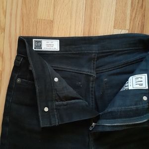 Black cigarette high rise jeans